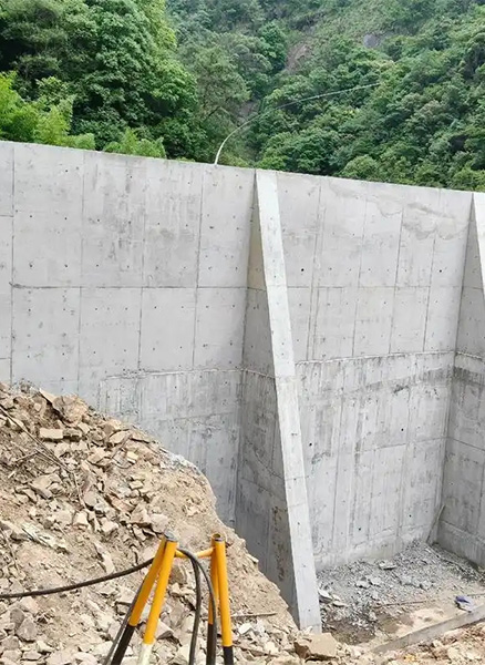 烟台招远重力式挡土墙